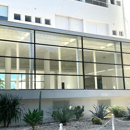 Elegant Studio Et Parking Dans Batiment Historique Saint-Tropez Eksteriør billede