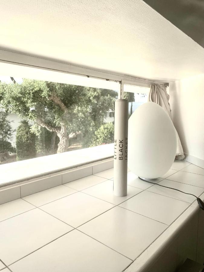 Elegant Studio Et Parking Dans Batiment Historique Saint-Tropez Eksteriør billede