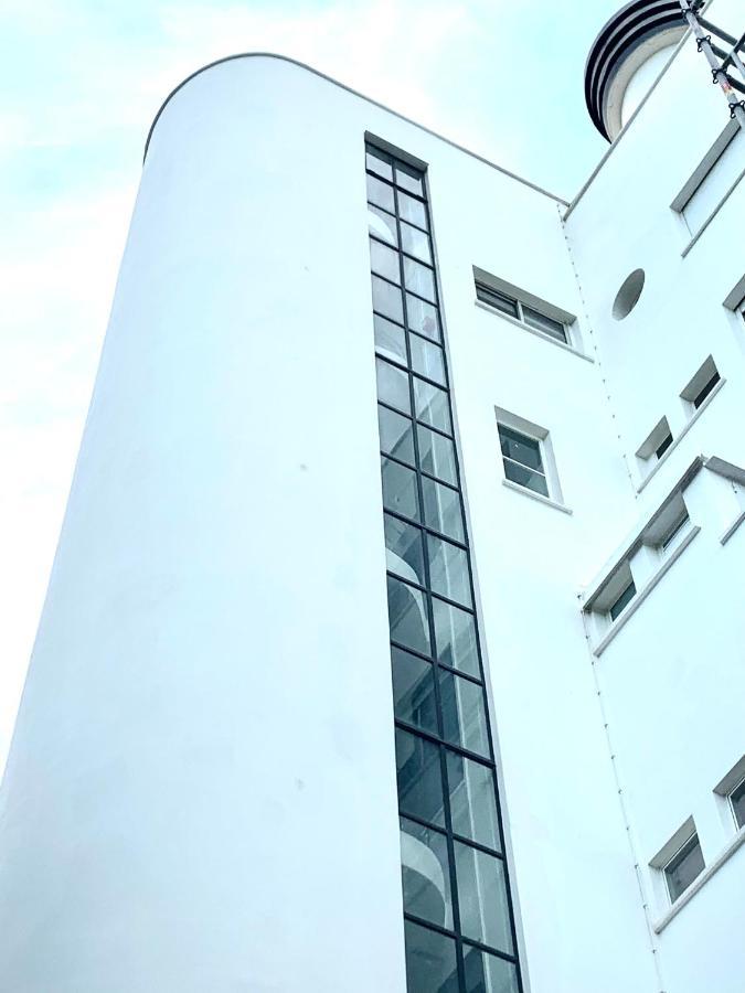 Elegant Studio Et Parking Dans Batiment Historique Saint-Tropez Eksteriør billede